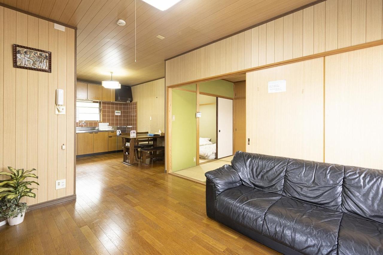 Guest House Shine Bright Fukuoka  Exterior photo